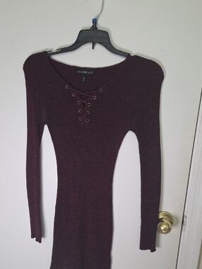 V-neck long sleeve sweater dress - deep burgundy